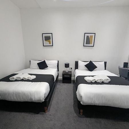 הונסלו Oyo Firs Lodge London Heathrow מראה חיצוני תמונה