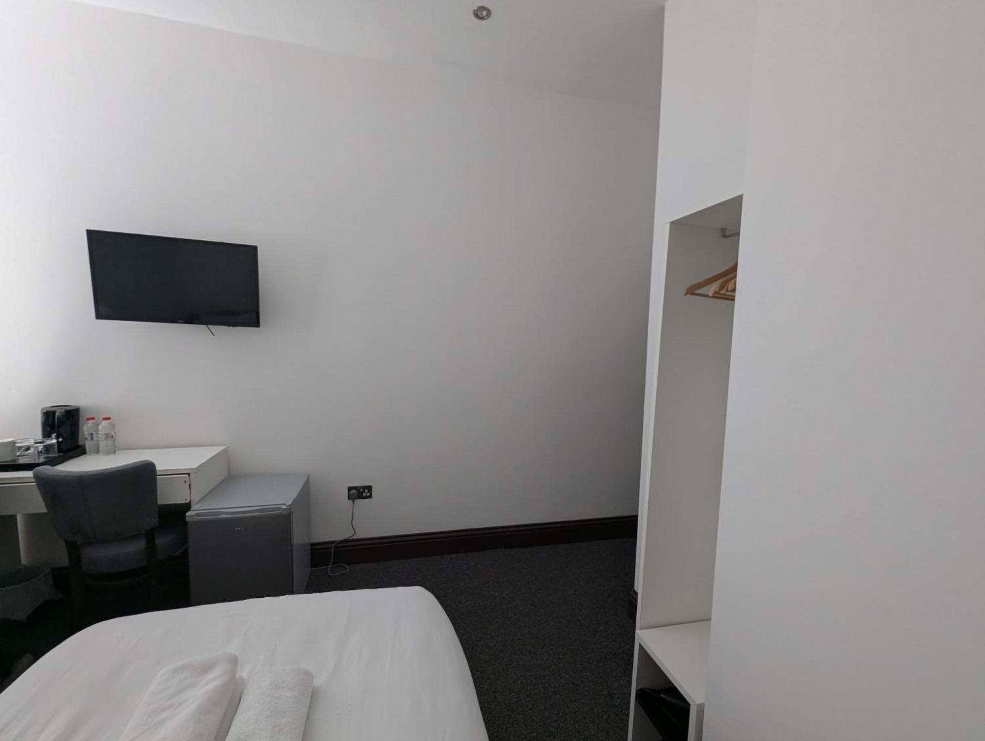 הונסלו Oyo Firs Lodge London Heathrow מראה חיצוני תמונה