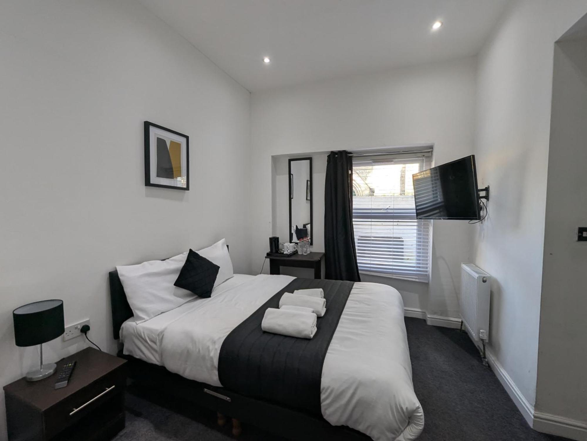 הונסלו Oyo Firs Lodge London Heathrow מראה חיצוני תמונה