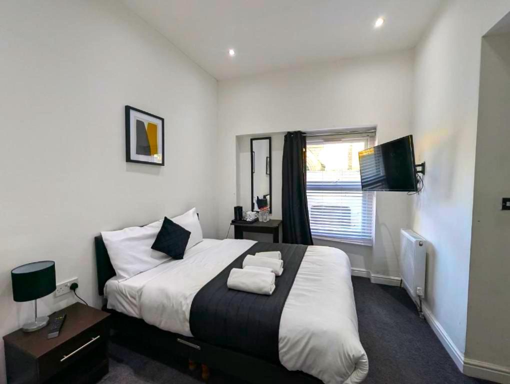 הונסלו Oyo Firs Lodge London Heathrow מראה חיצוני תמונה