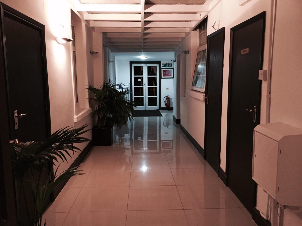 הונסלו Oyo Firs Lodge London Heathrow מראה חיצוני תמונה